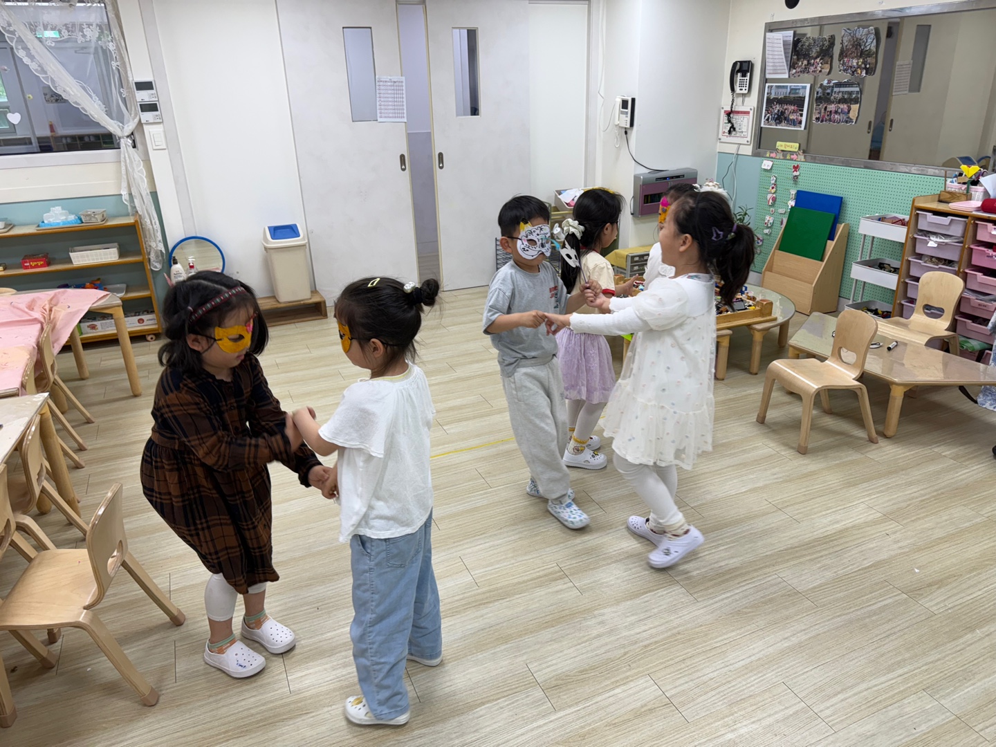 가면무도회 활동